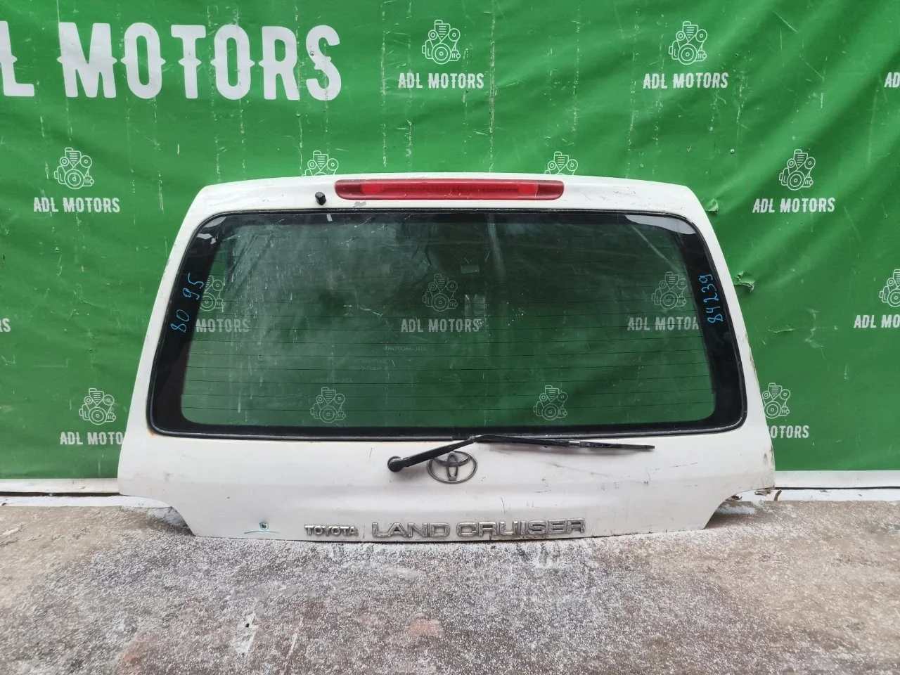 Крышка багажника Toyota Land Cruiser 1998-2007 6700560830 100