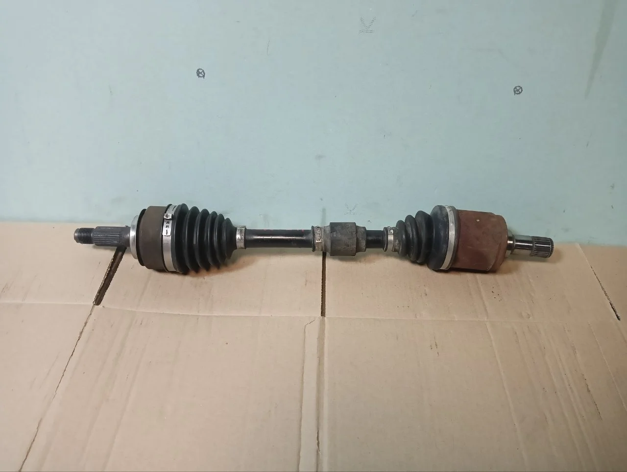 Привод Honda Civic 8 2006-2011 44306SNAN00 R18A1, передний левый