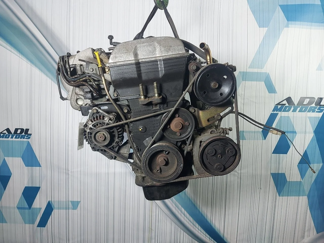 Двигатель Mazda MPV 8302300B FS ТРАМЛЕР