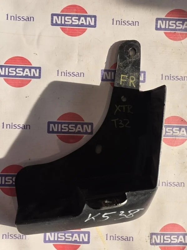 Брызговик Nissan X Trail 2016 638544CE0A T32 R9M, передний правый