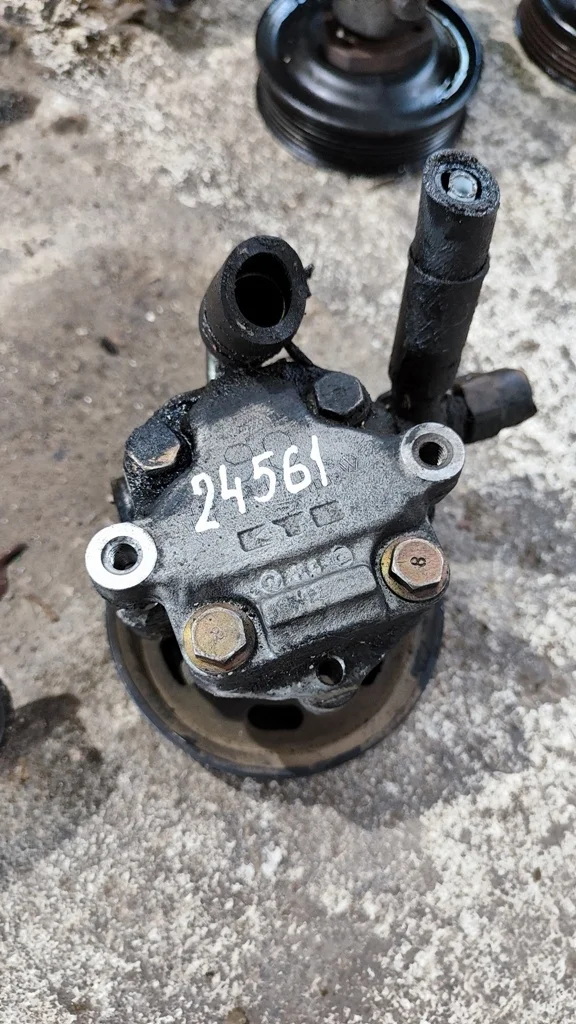 (24561) Насос гидроусилителя руля Volkswagen Golf IV 2000 1,9 TDi 1J0422154B