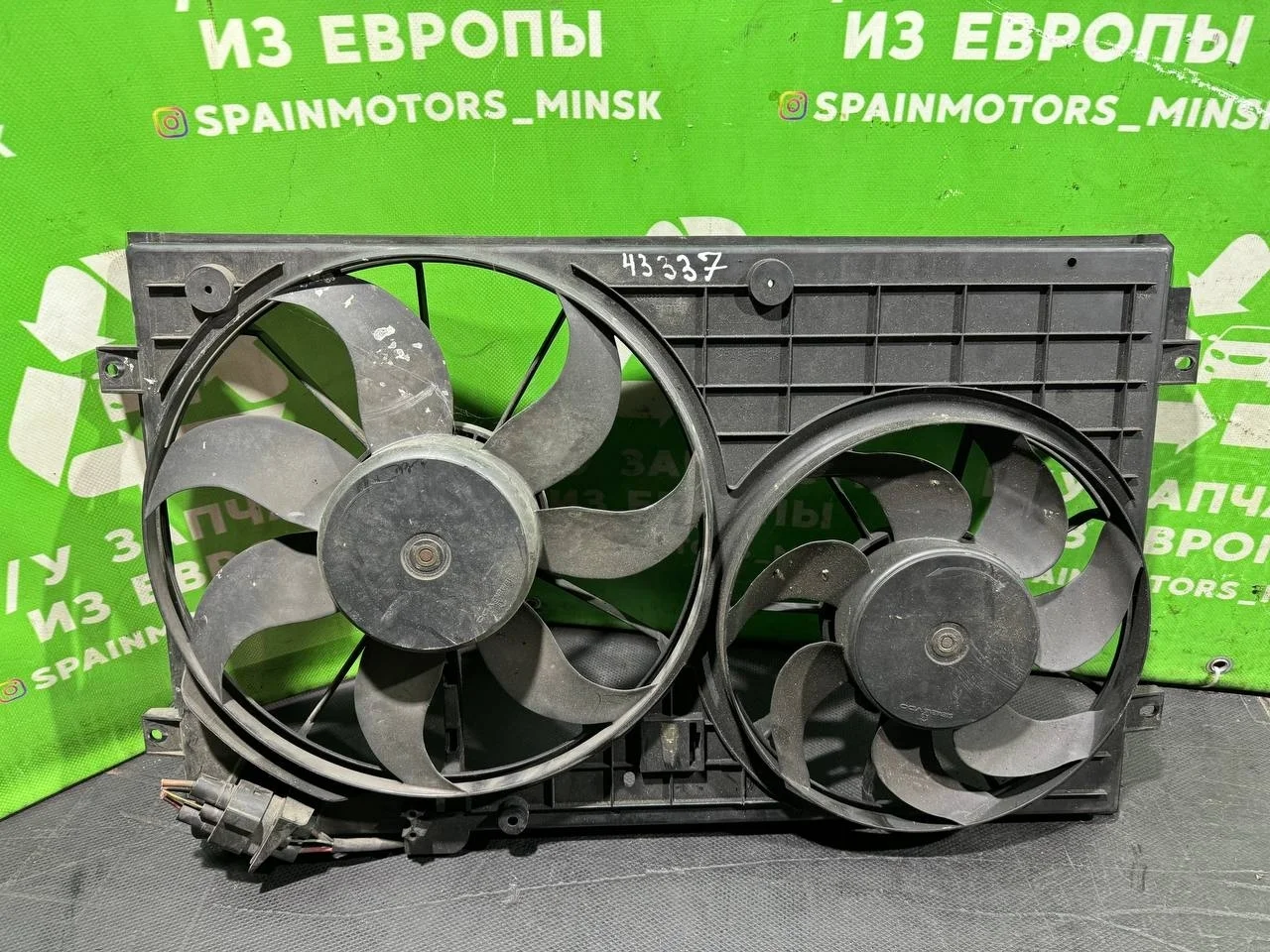 (43337) Вентилятор радиатора Volkswagen Caddy 2001 1,6 i 1K0121207T