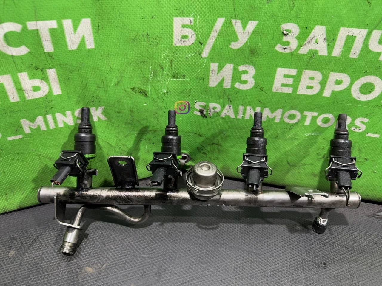 (44746) Топливная рампа Mercedes C W203 2000 1,8 i A0001501580