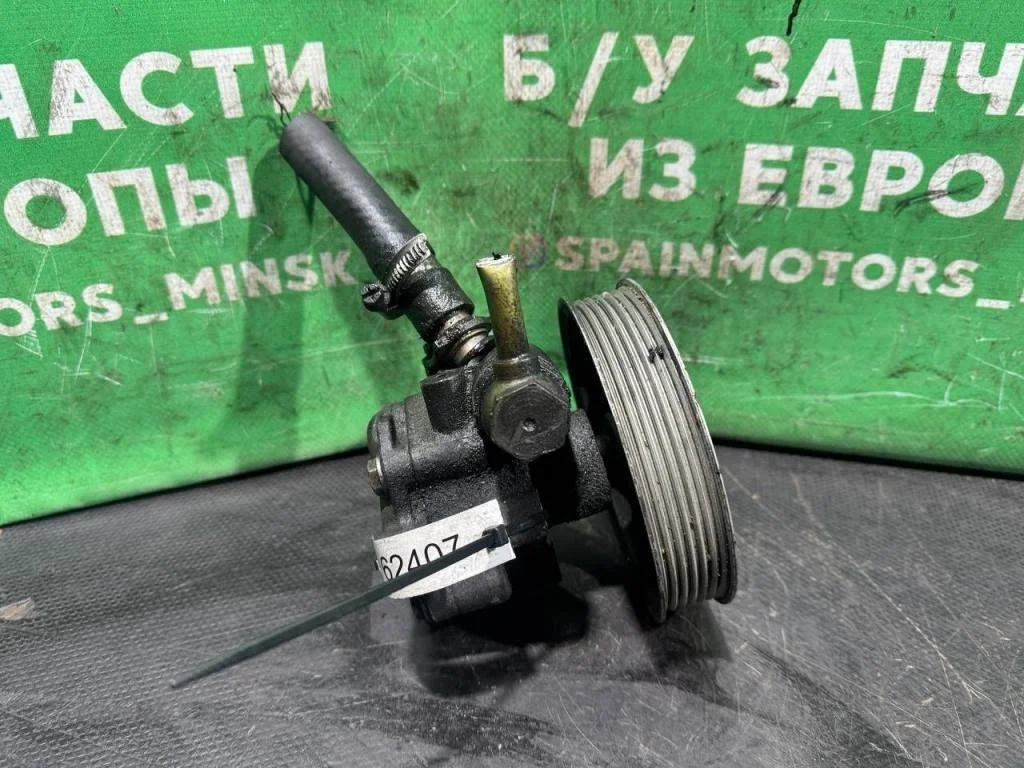 (62407) Насос гидроусилителя руля Audi A4 B7 2006 2 TFSI 8E0145153D