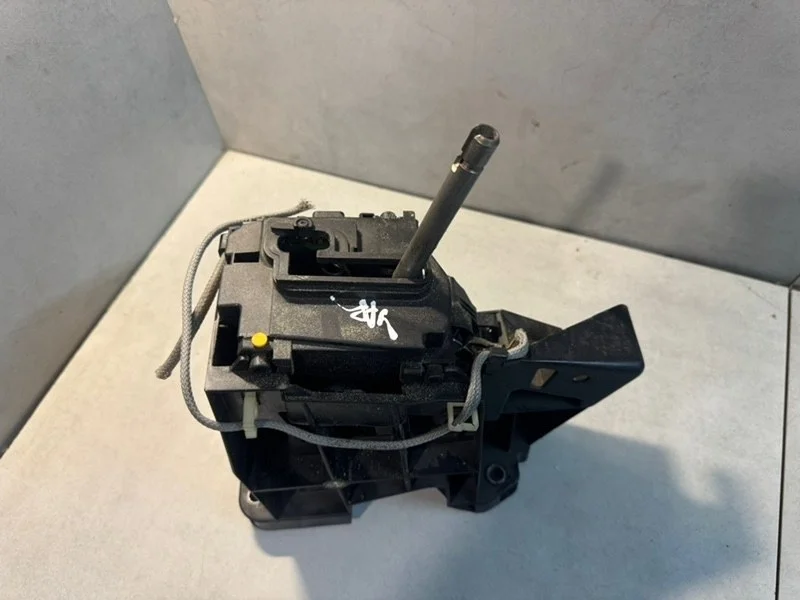 Селектор АКПП Volvo XC90 2004 30759291 1 B5254T2