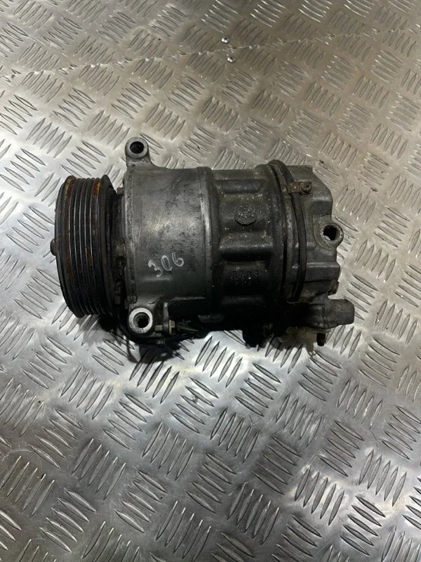 Компрессор кондиционера Land Rover Discovery 4 LR086043 306DT