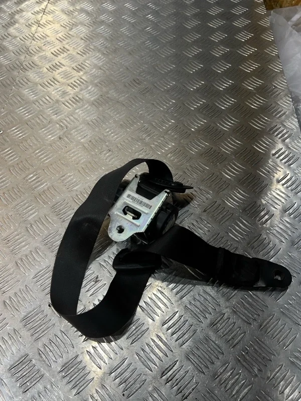 Ремень безопасности Land Rover Range Rover Sport EVB500602 L320, передний правый