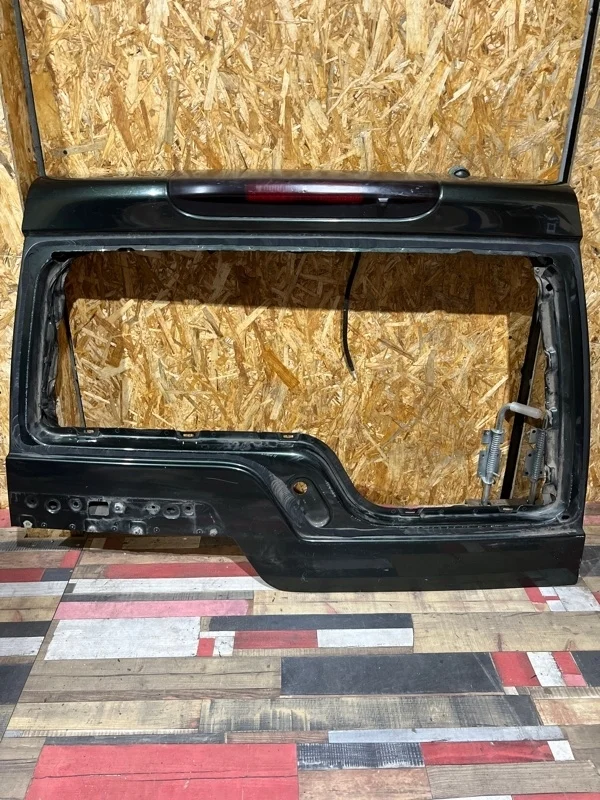 Дверь багажника Land Rover Discovery LR045549 L319, задняя