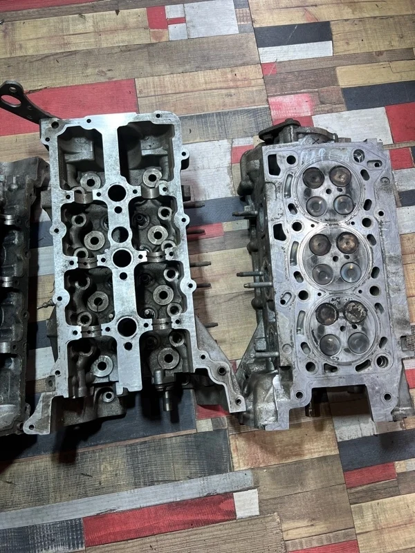 Головка блока цилиндров Nissan Pathfinder 8200816687 R51 V9X, левая