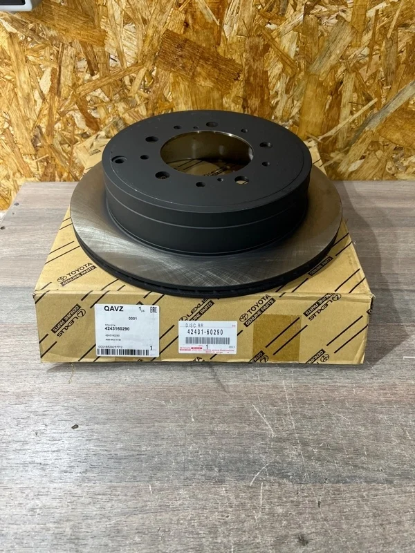 Диск тормозной Toyota Land Cruiser 4243160290, задний