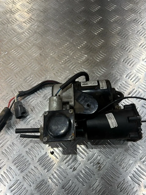 Компрессор пневмоподвески Land Rover Range Rover Sport BH3219G525DB L320 508PS