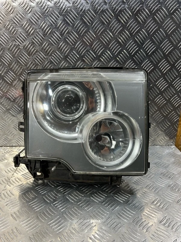 Фара ксеноновая Land Rover Range Rover XBC001301 L322, передняя правая