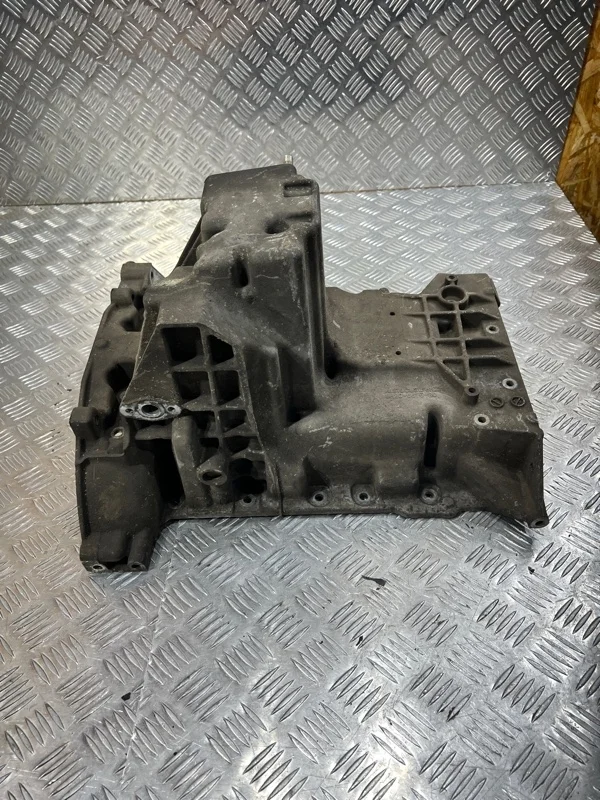Поддон ДВС Land Rover Discovery LR013528 L319 306DT