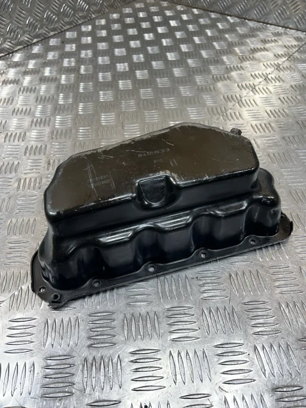 Поддон масляный Mercedes-Benz M-Class 2012 A6420102528 W164 OM642