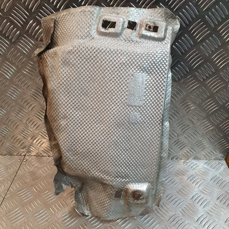 Тепловой экран Land Rover Range Rover LR037925 L405