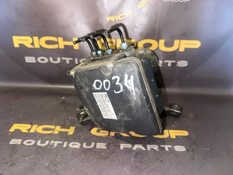 Блок ABS BMW 5-Series 2011 34516851374 F10 N47D20C