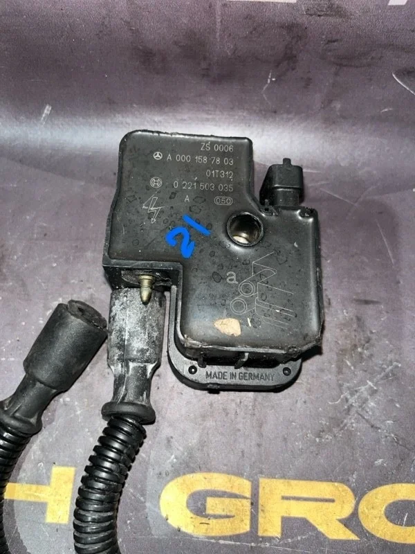 Катушка зажигания Mercedes-Benz S-Class 2005 A0001587803 W220 113.960