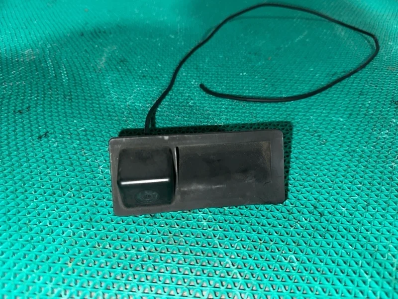 Кнопка открывания багажника Audi A4 2009 5N0827566T B8 CAEB