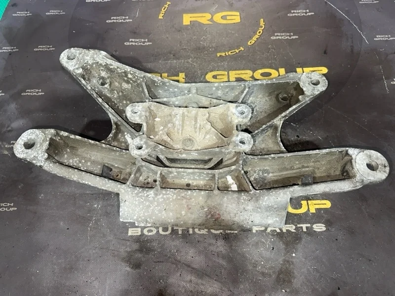 Подушка АКПП Audi Q5 2010 8K0399268K 8RB CAHA