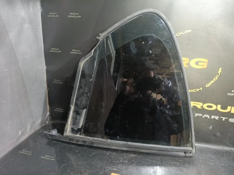 Стекло двери BMW 5-Series 2009 51357311246, заднее правое