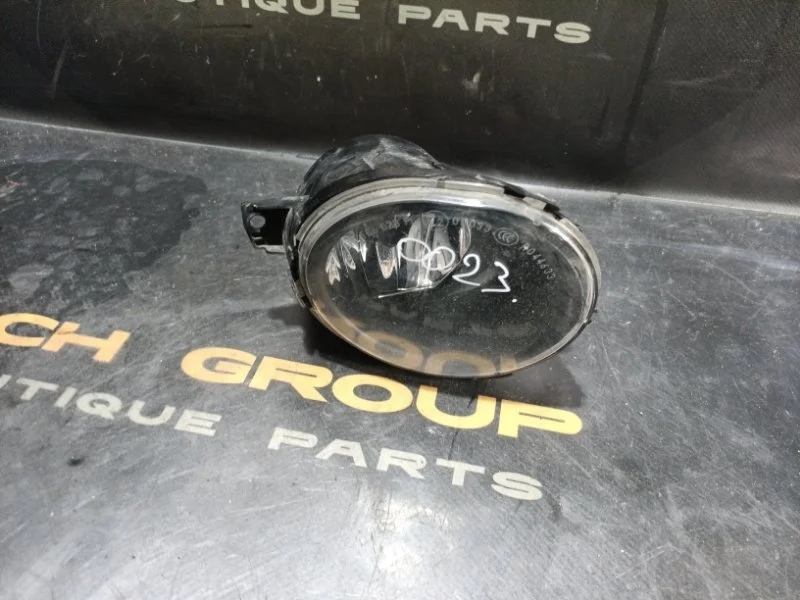 Фара противотуманная Volvo C30 2010 31213176 MK B5244S4, передняя правая