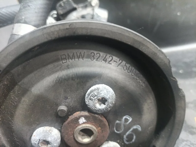 Насос гидроусилителя руля BMW 3-Series 2006 32416780413 Е90 N46B20BA