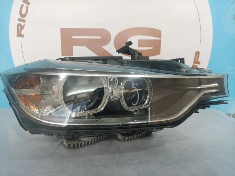 Фара BMW 3-Series 2013 63117314532 F30 N47D20C, передняя правая