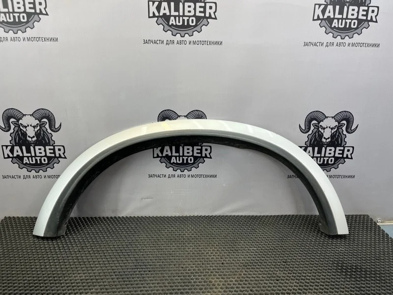 Накладка крыла Volvo XC90 2011 30695490 2.4 D5244T18, задняя правая