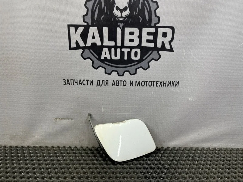 Заглушка бампера Volvo XC90 2011 30698132 2.4 D5244T18, задняя