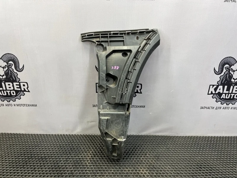 Кронштейн бампера Volvo XC90 2011 30698128 2.4 D5244T18, передний левый