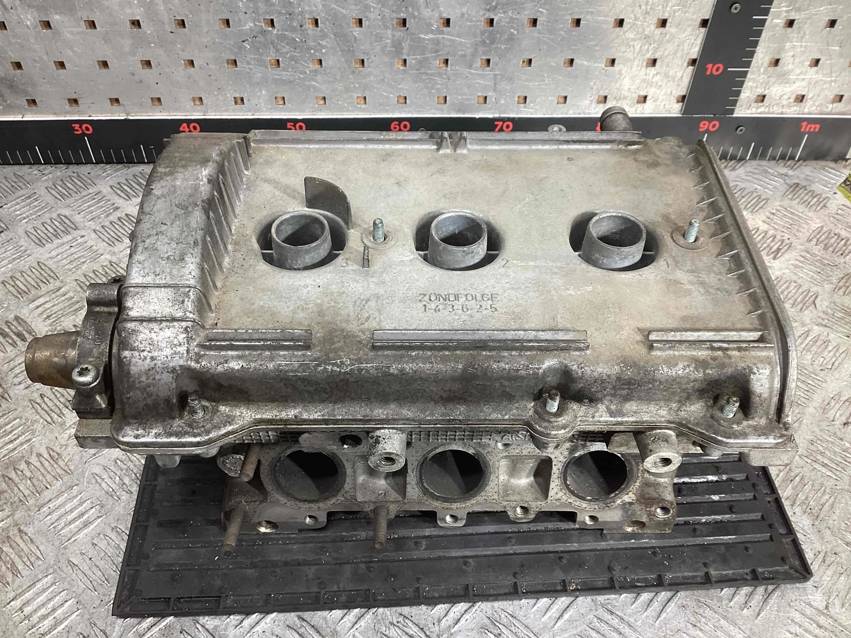Головка блока цилиндров Audi A6 C4 (4A) 1994-1997 1995 2,8 i Бензин АКПП Седан. A6