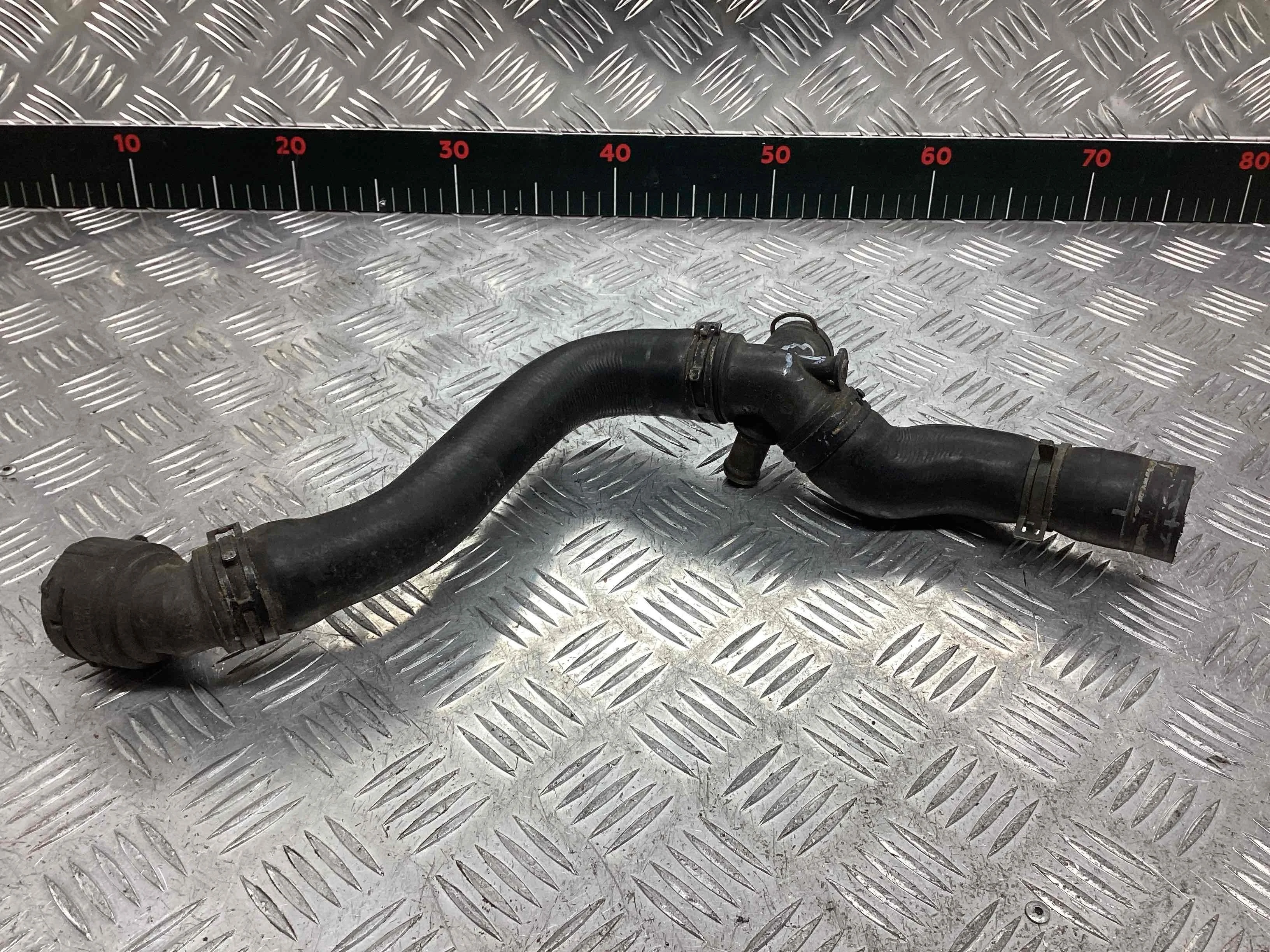 Патрубок радиатора Audi A3 I (8L) 1996-2000 1999 1,8 i Бензин МКПП Хэтчбек. A3