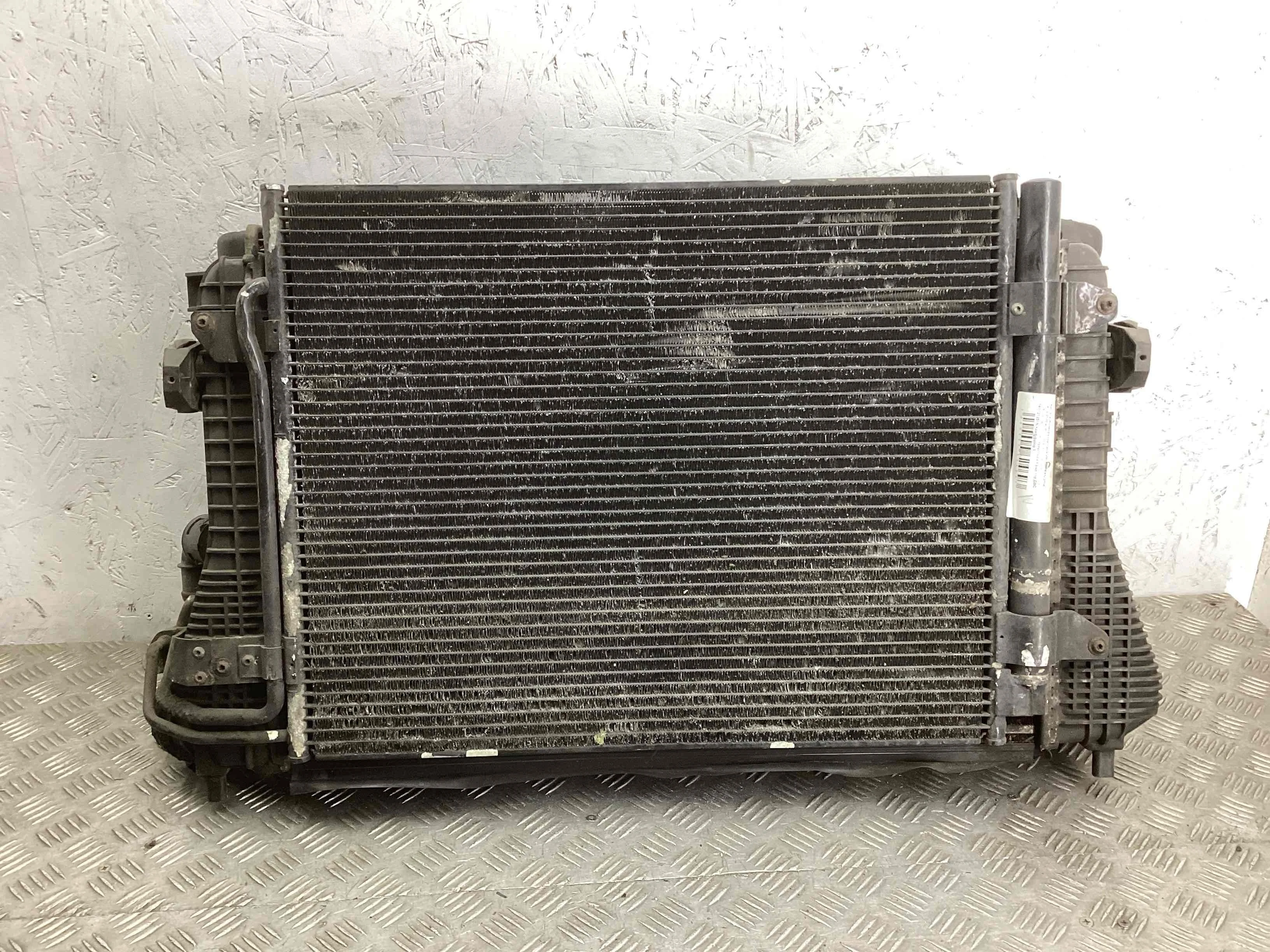 Кассета радиаторов Volkswagen Touran I (1T) 2003-2006 2006 2,0 TDi Дизель МКПП Минивэн. Touran