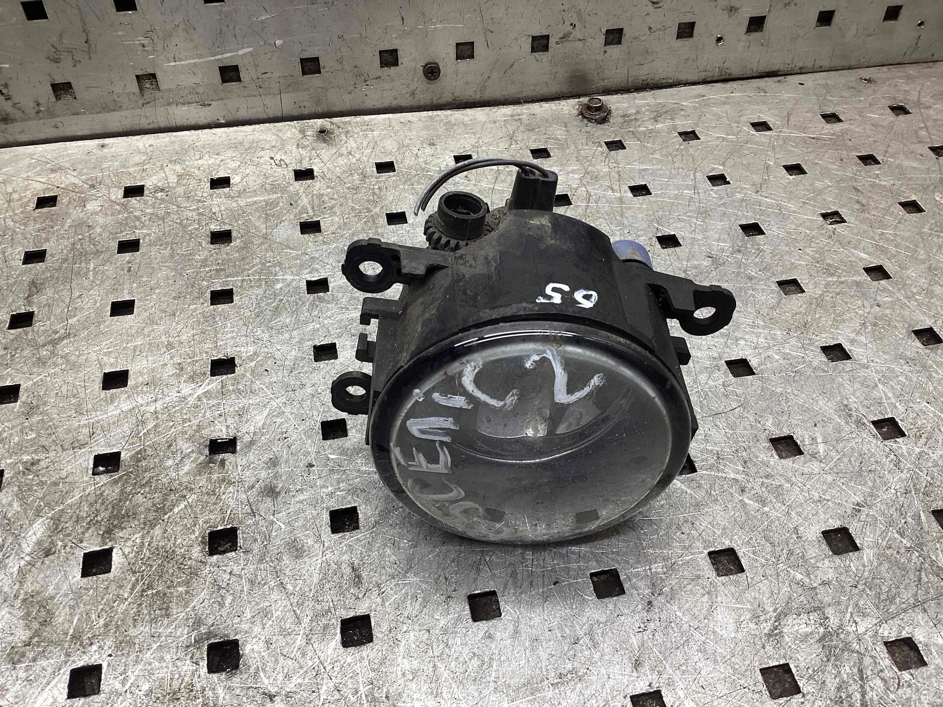 Фара противотуманная левая Renault Scenic II (JM) 2003-2006 2005      Scenic
