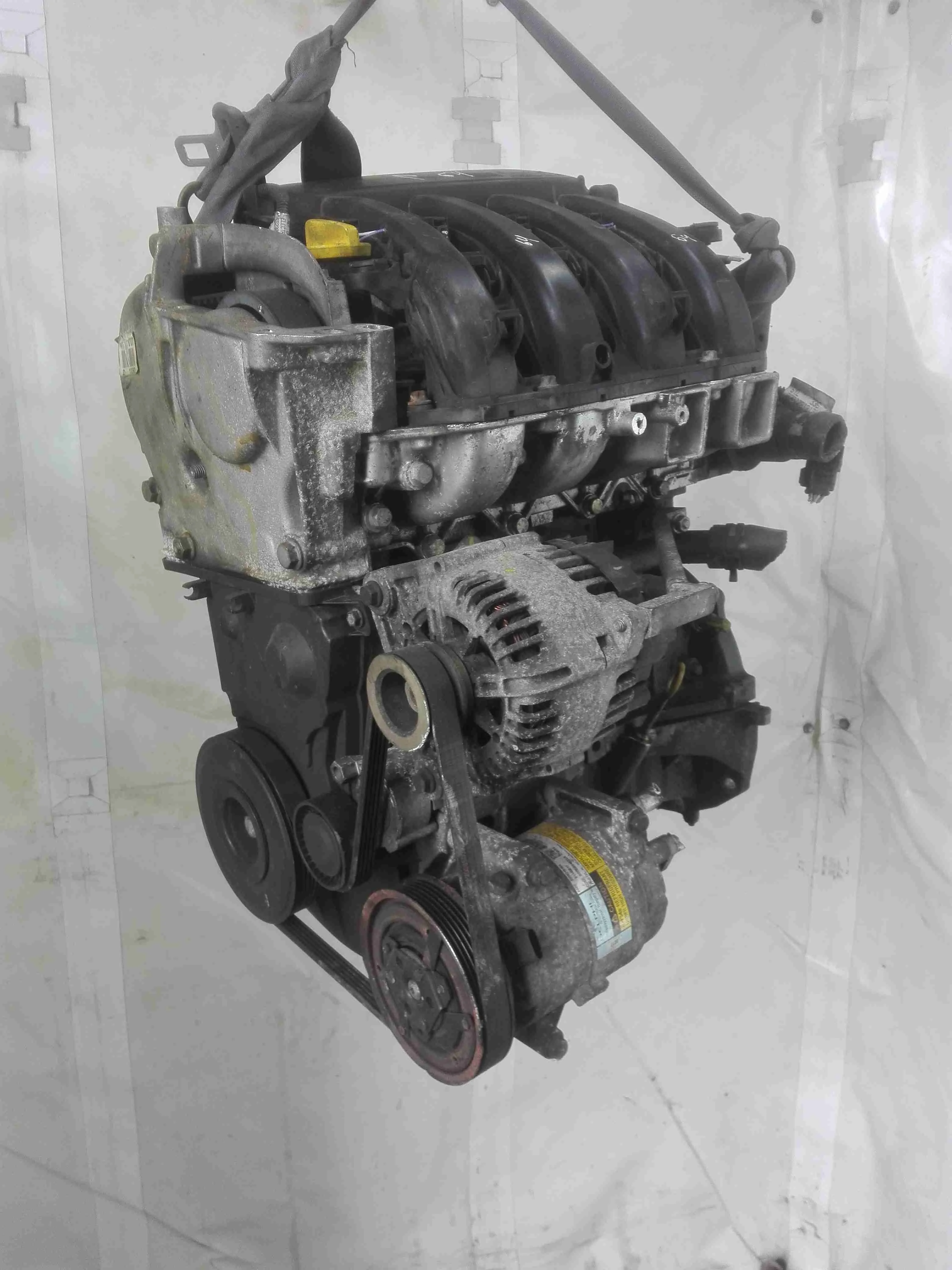 Двигатель Renault Megane II 2002-2006 2004 1,6 i Бензин МКПП Хэтчбек 5дв. Megane