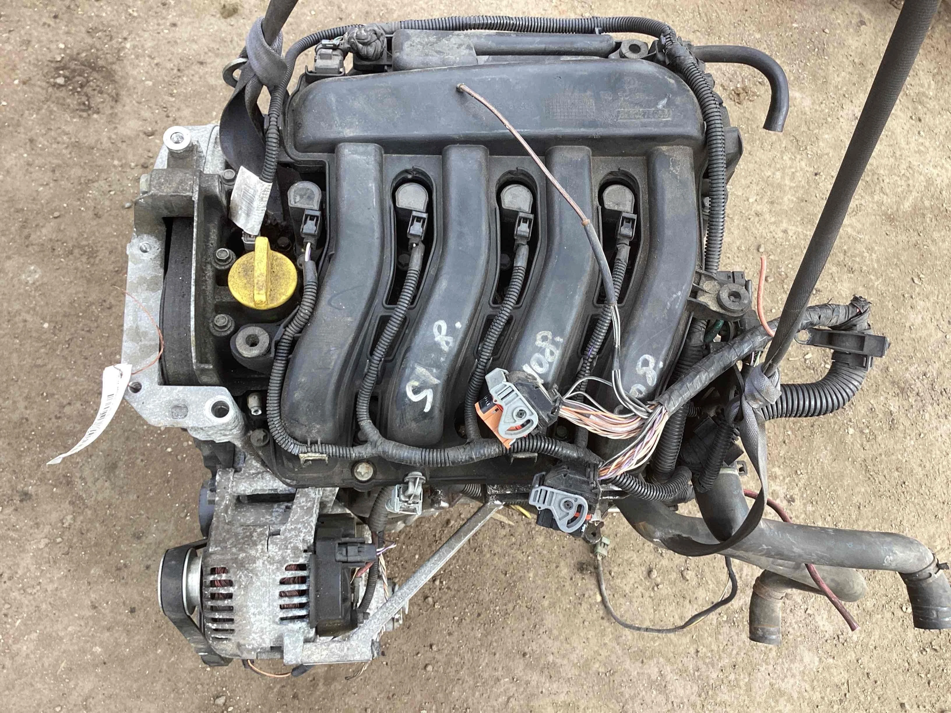 Двигатель Renault Megane II 2002-2006 2003 1,6 i Бензин МКПП 5ст. Хэтчбек 5дв. Megane