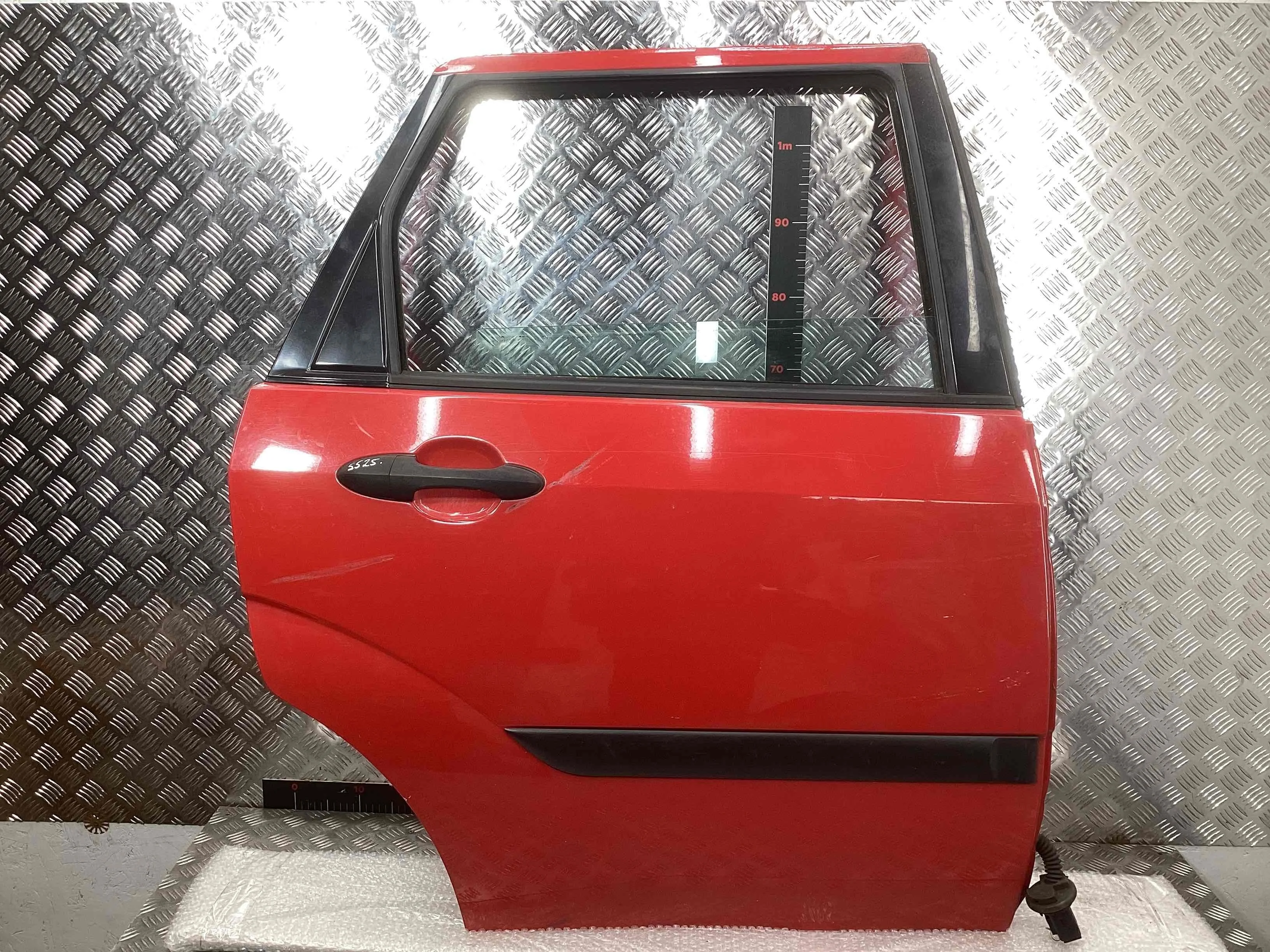 Дверь задняя правая Ford Focus I 2001-2005 рестайлинг 2003 1,6 i Бензин МКПП 5ст. Универсал. Focus