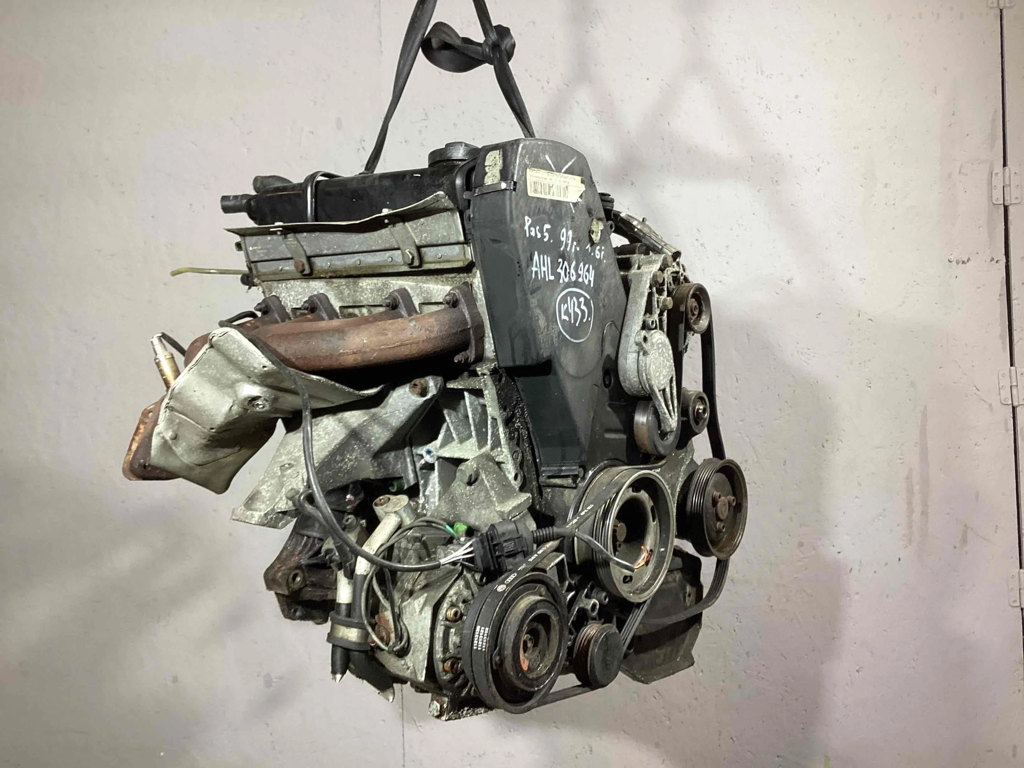 Двигатель Volkswagen Passat B5 (3B) 1996-2000 1998 1,6 i Бензин МКПП 5ст. Универсал. Passat