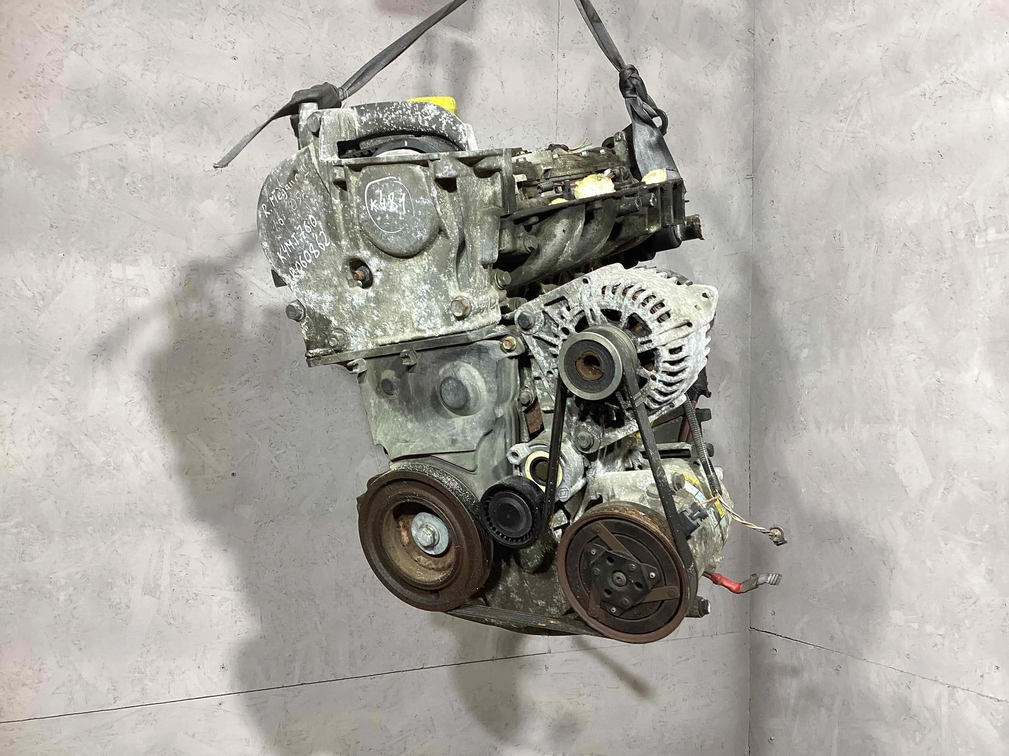 Двигатель Renault Megane II 2002-2006 2005 1,6 i Бензин МКПП 5ст. Седан. Megane
