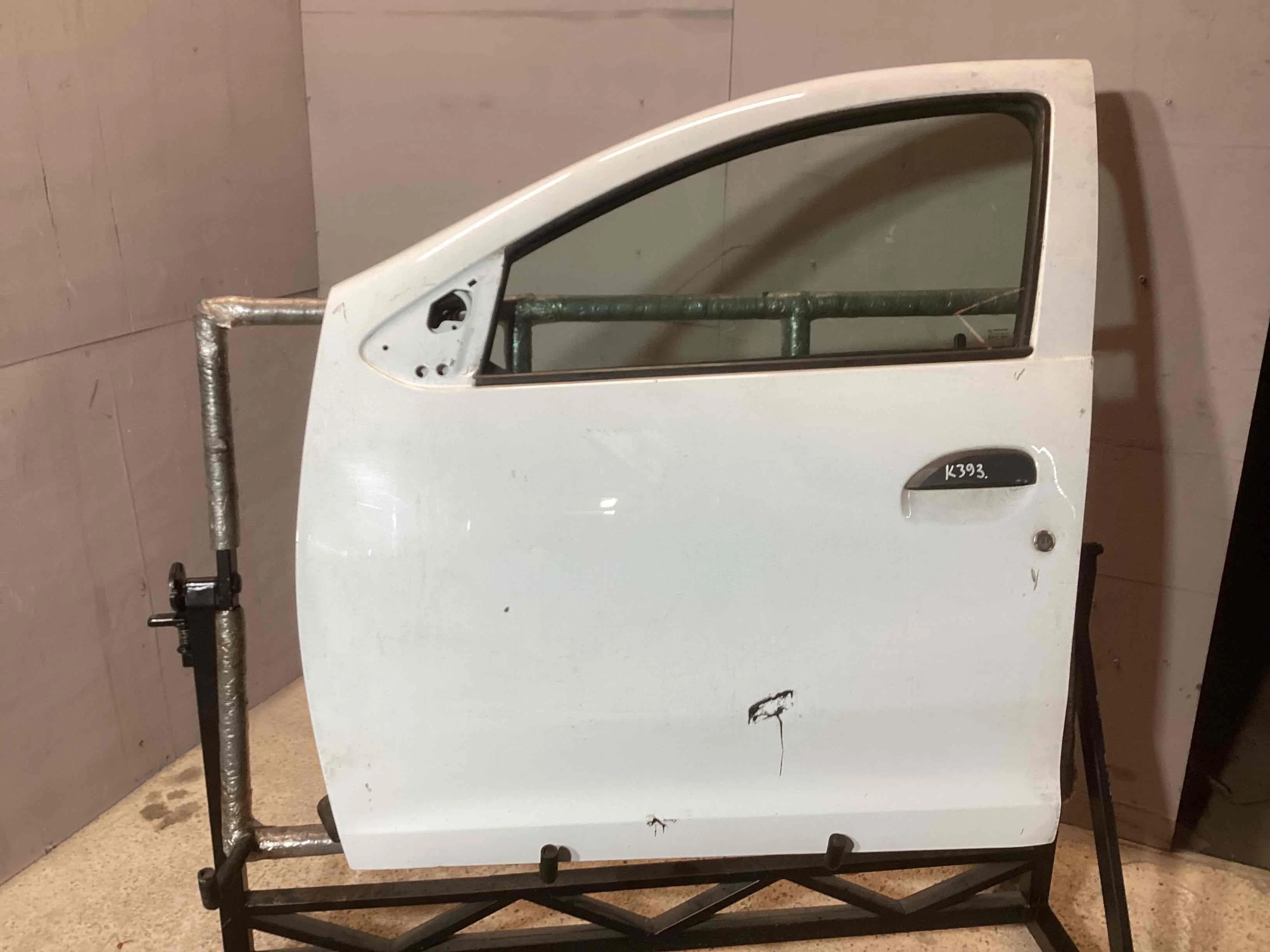 Дверь передняя левая Dacia Sandero II (B52) 2013-2020 2015 1,2 i Бензин МКПП 5ст. Хэтчбек 5дв. Sandero