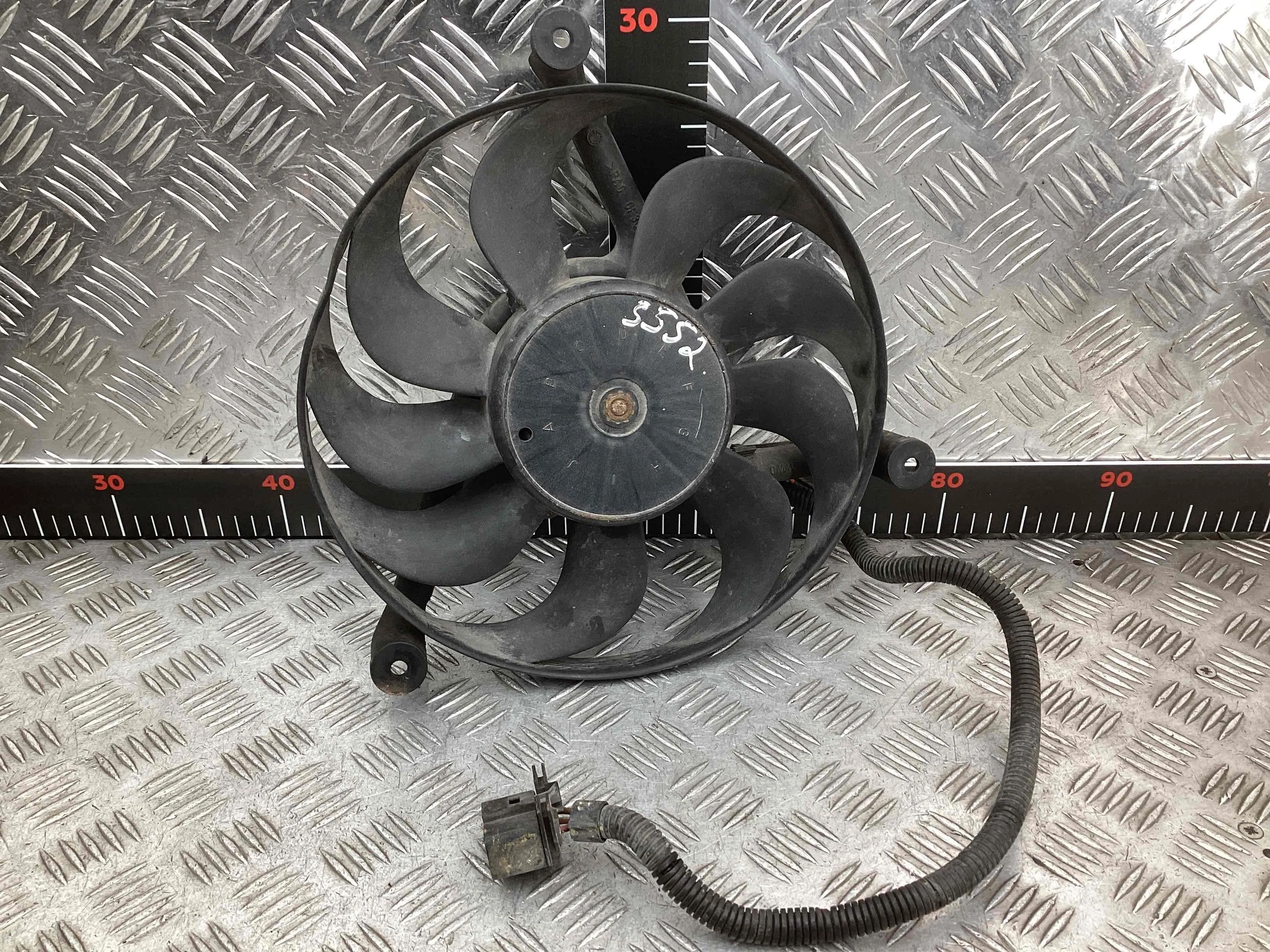 Вентилятор кондиционера Volkswagen Golf IV (1J) 1997-2004 2003 1,9 TDi Дизель МКПП 5ст. Хэтчбек 3дв. Golf