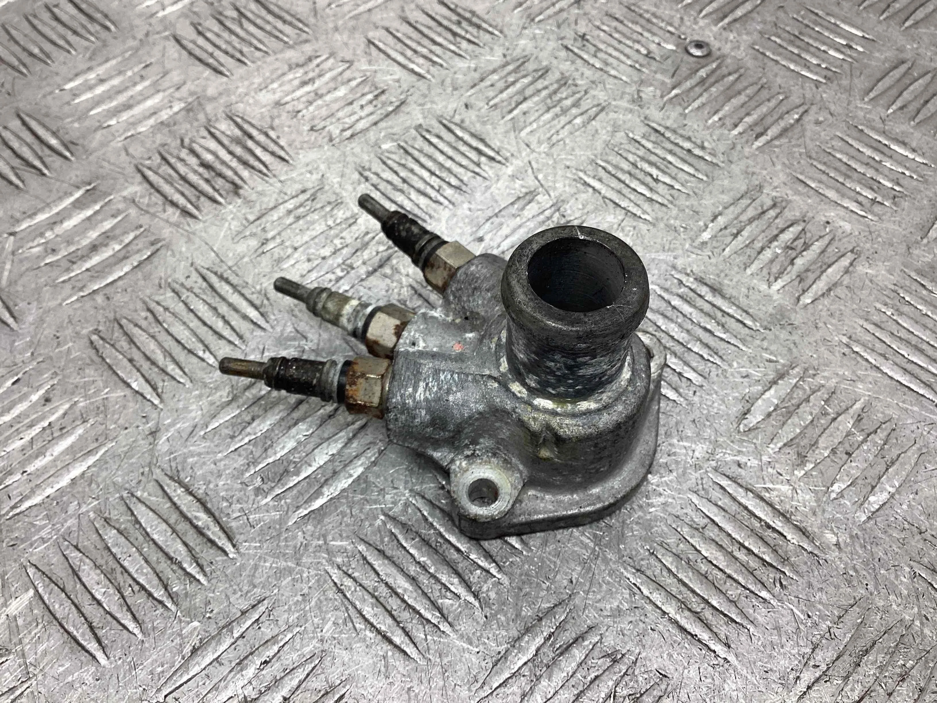 Подогреватель охлаждающей жидкости (антифриза) Volkswagen Golf IV (1J) 1997-2004 2002 1,9 TDi Дизель МКПП Хэтчбек 5дв. Golf