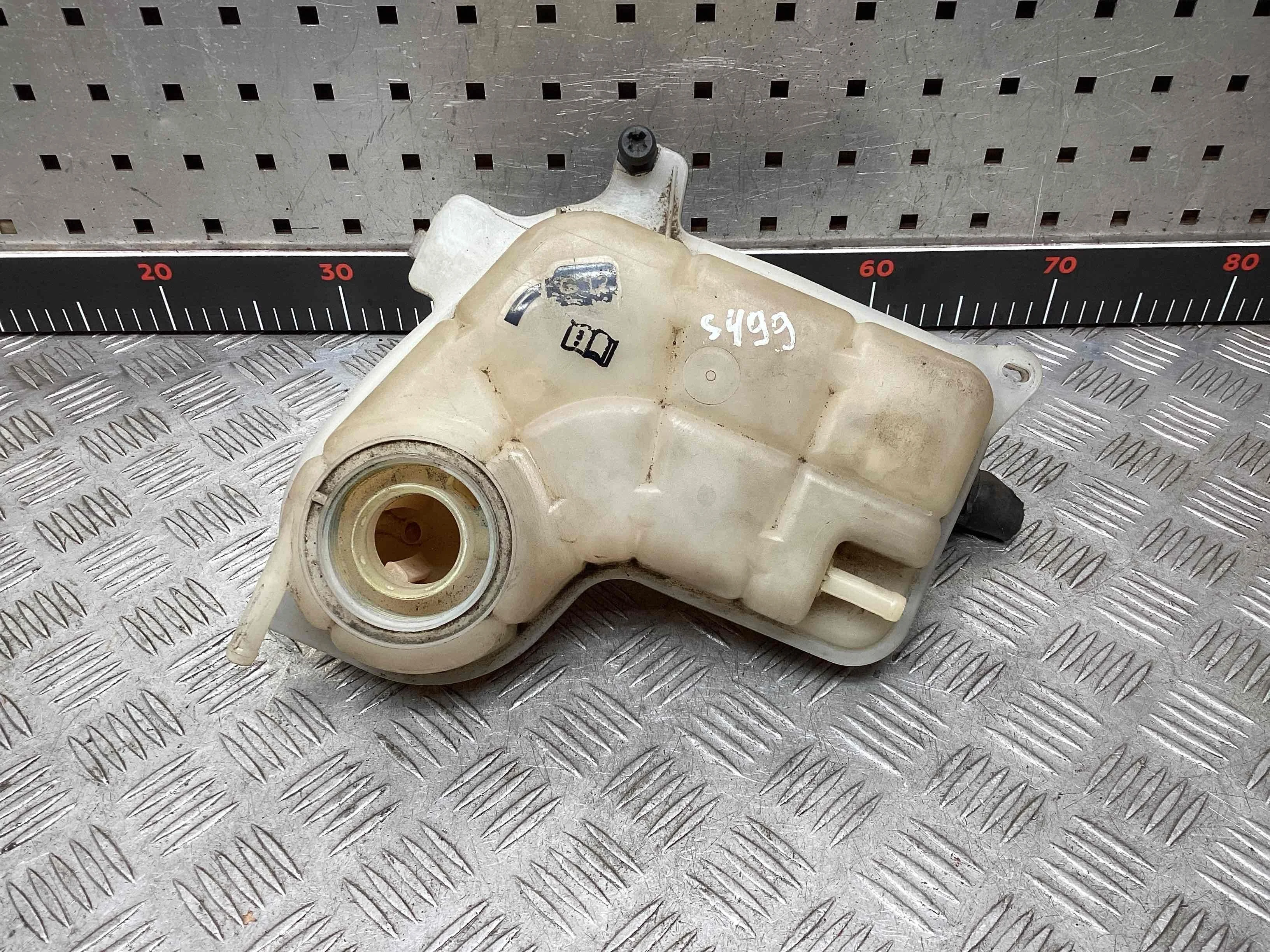Бачок расширительный Audi A6 C5 (4B) 2001-2004 рестайлинг 2003 3,0 i Бензин Вариатор Универсал. A6