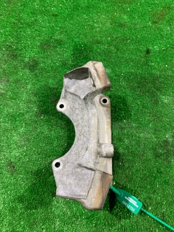 Кронштейн КПП BMW 5 2004 22316761103 E60 M54B30