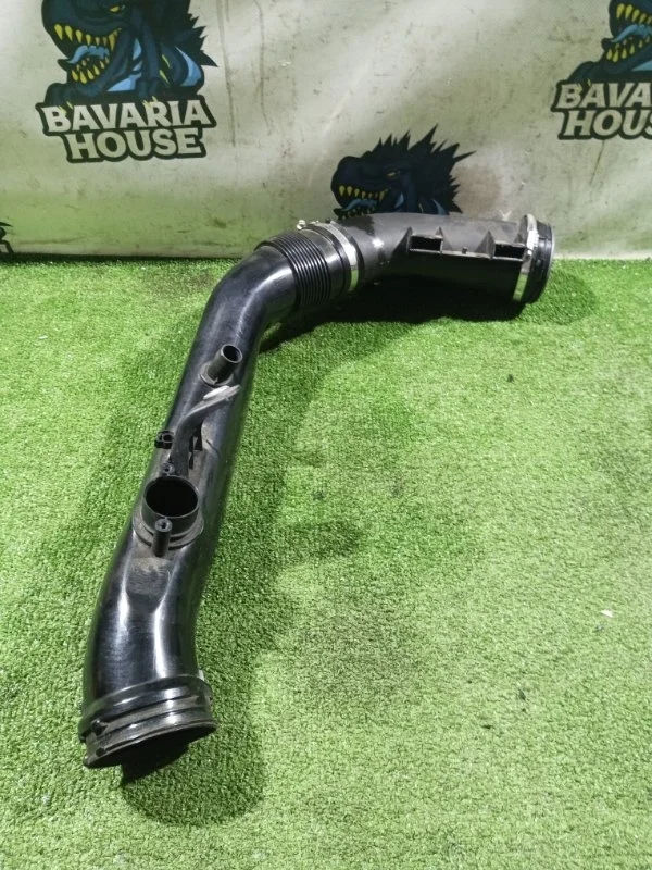Патрубок интеркулера BMW X5 2010 13717583714 E70 N55B30A