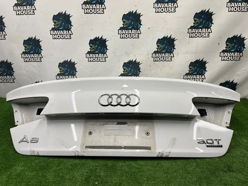 Крышка багажника Audi A8 2011 4H0827023B D4 CGW