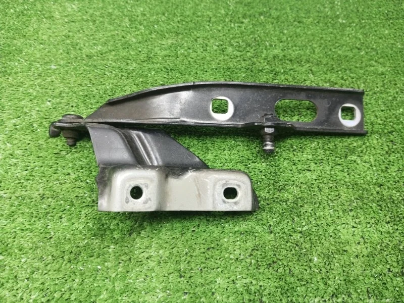 Петля капота левая Audi Q5 2013 8R0823301A 8R CNC