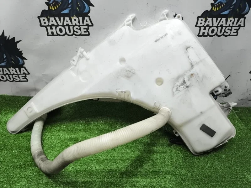Бачок омывателя BMW 1 2010 61677238667 E87 N52B30AF
