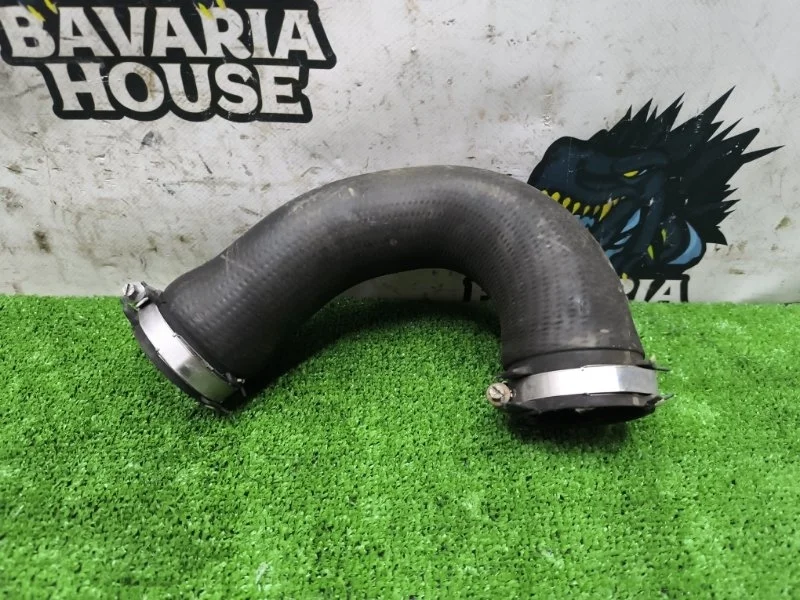 Патрубок интеркулера Audi A5 2010 8K0145709H 8T CDN