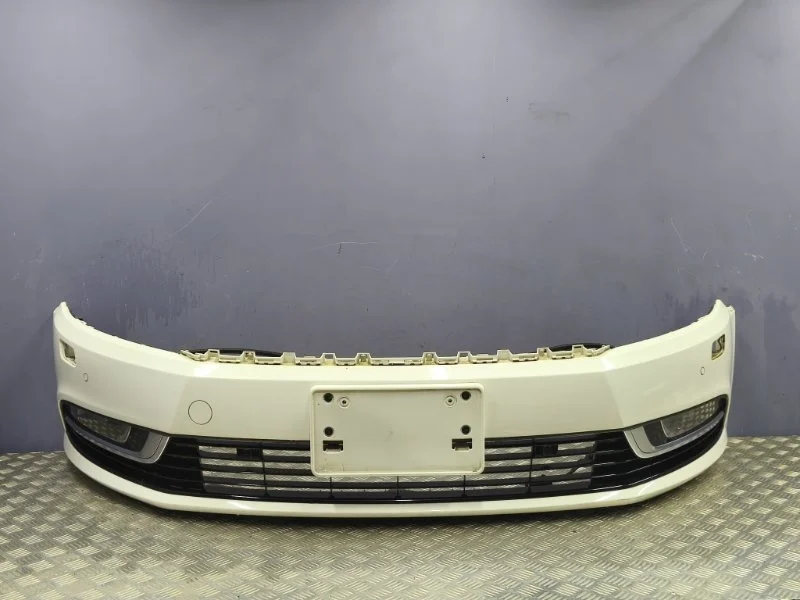 Бампер передний volkswagen Passat CC 2013 3C8807221F 358 CDA